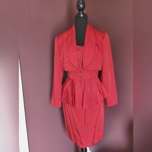 Vintage Gorgeous Red 2 pc dress, like new condition, Dry Cleaned